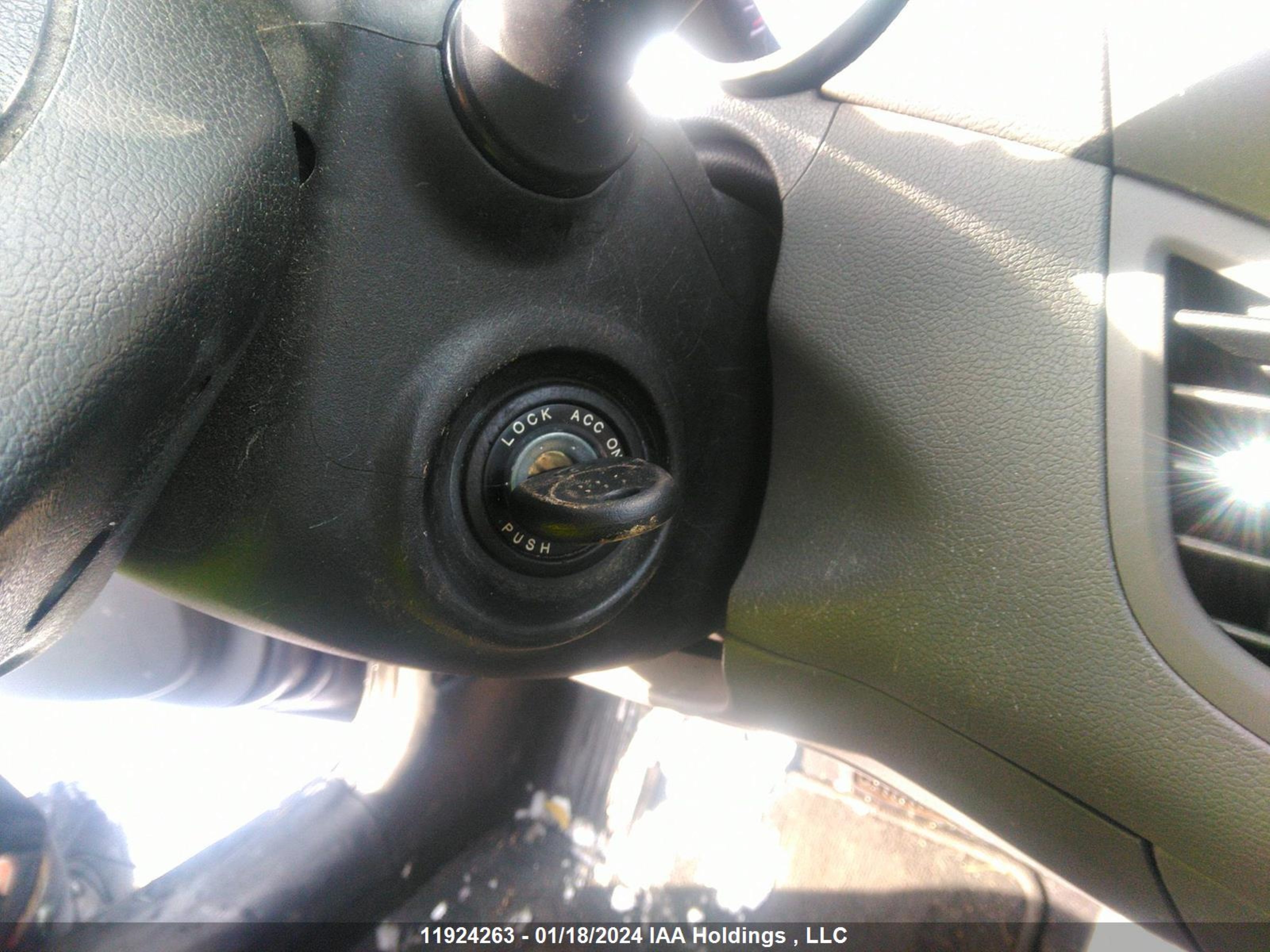 Photo 10 VIN: 5NPDH4AE0BH057641 - HYUNDAI ELANTRA 