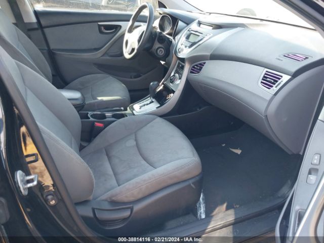 Photo 4 VIN: 5NPDH4AE0CH064610 - HYUNDAI ELANTRA 