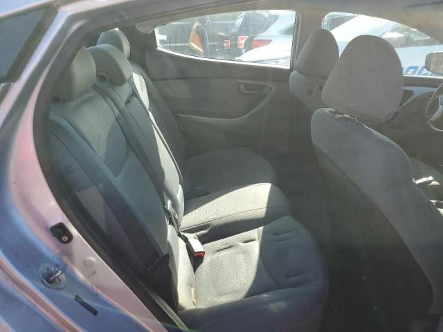 Photo 9 VIN: 5NPDH4AE0CH072089 - HYUNDAI ELANTRA GL 