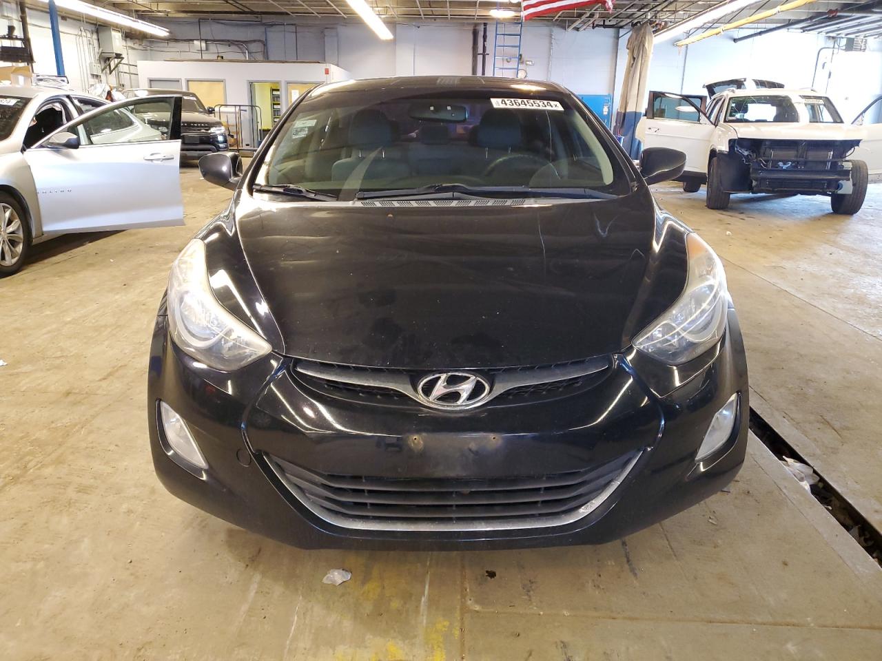 Photo 4 VIN: 5NPDH4AE0CH098496 - HYUNDAI ELANTRA 