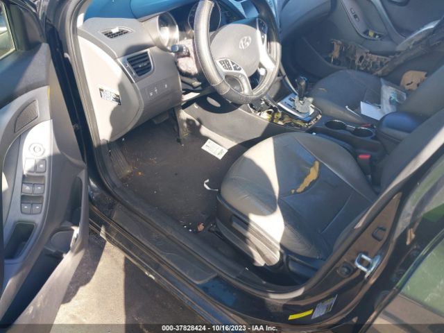 Photo 4 VIN: 5NPDH4AE0CH106970 - HYUNDAI ELANTRA 