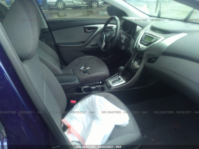 Photo 4 VIN: 5NPDH4AE0CH108055 - HYUNDAI ELANTRA 