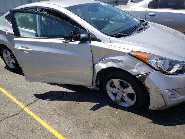 Photo 8 VIN: 5NPDH4AE0CH114289 - HYUNDAI ELANTRA GL 