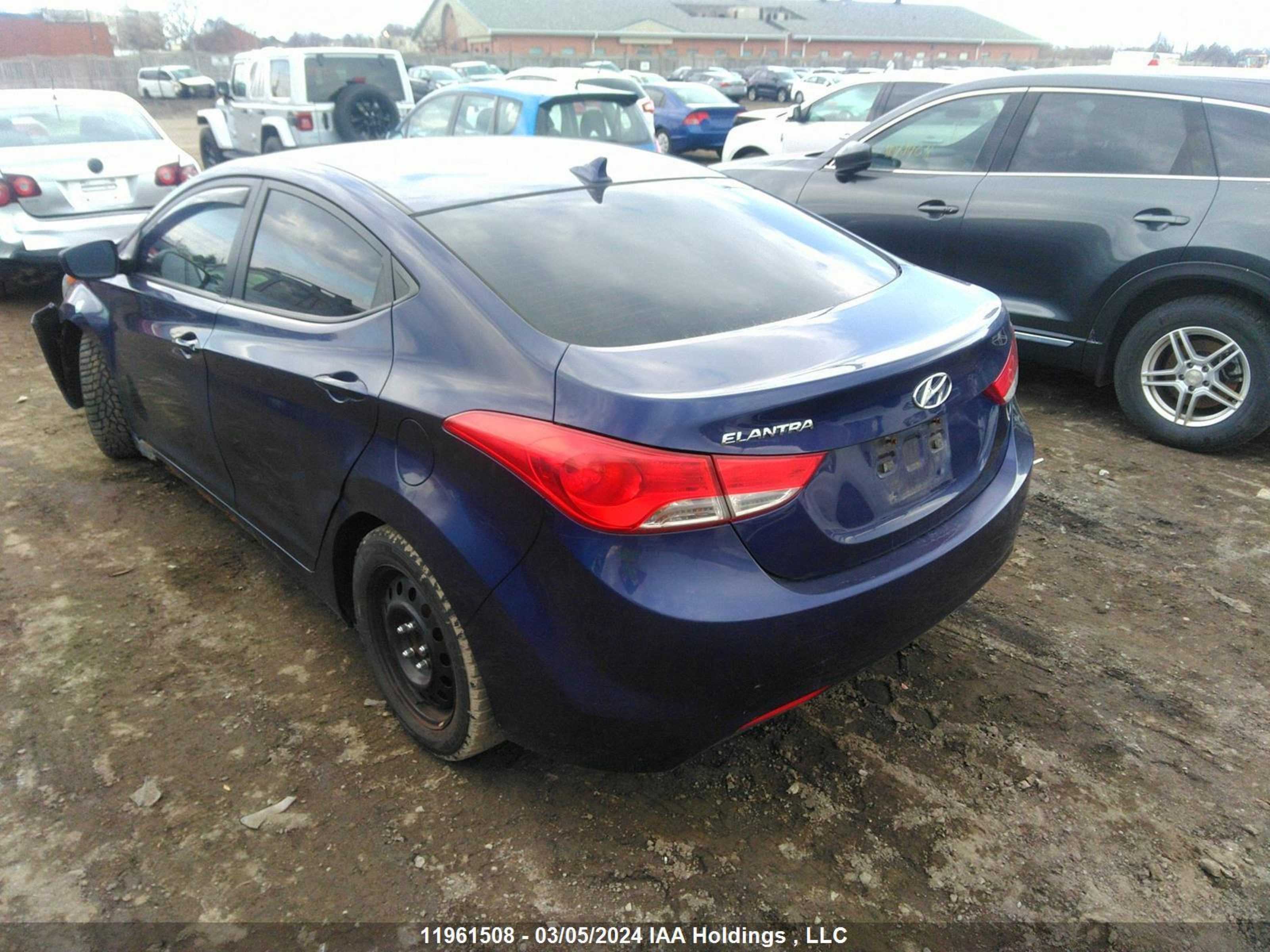 Photo 2 VIN: 5NPDH4AE0CH116592 - HYUNDAI ELANTRA 