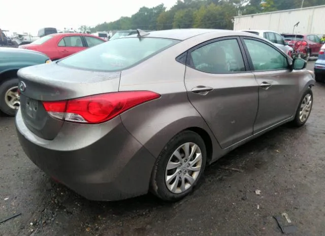 Photo 3 VIN: 5NPDH4AE0CH135398 - HYUNDAI ELANTRA 