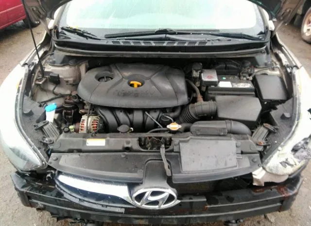 Photo 9 VIN: 5NPDH4AE0CH135398 - HYUNDAI ELANTRA 