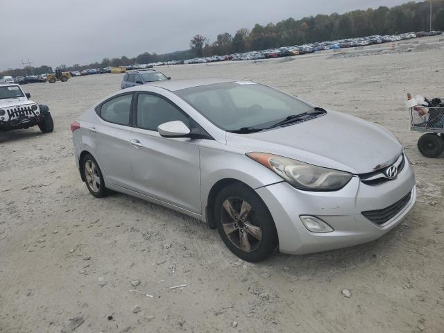 Photo 3 VIN: 5NPDH4AE0CH137989 - HYUNDAI ELANTRA GL 