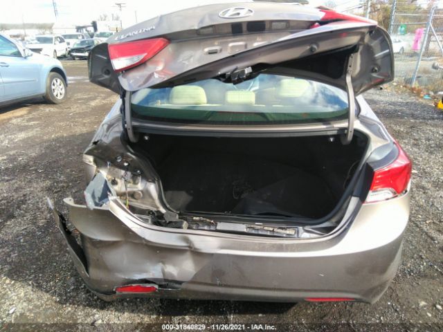 Photo 5 VIN: 5NPDH4AE0CH139774 - HYUNDAI ELANTRA 