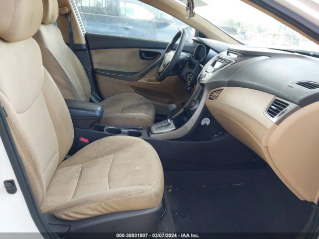 Photo 4 VIN: 5NPDH4AE0CH139869 - HYUNDAI ELANTRA 