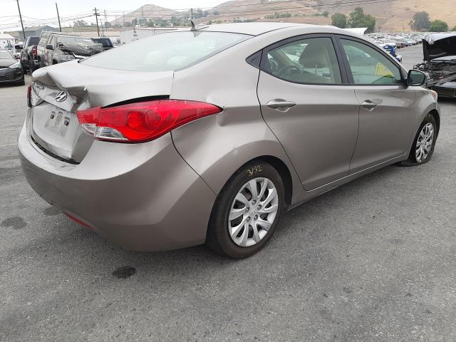 Photo 3 VIN: 5NPDH4AE0CH148880 - HYUNDAI ELANTRA GL 