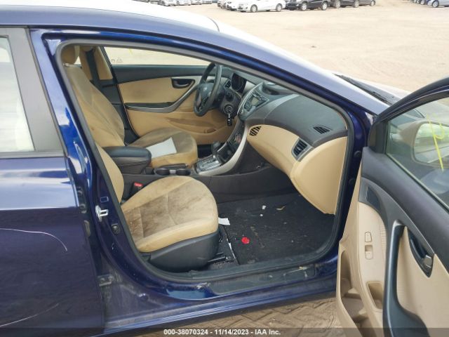 Photo 4 VIN: 5NPDH4AE0DH172730 - HYUNDAI ELANTRA 