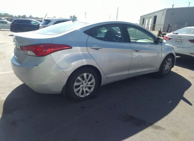 Photo 3 VIN: 5NPDH4AE0DH173067 - HYUNDAI ELANTRA 