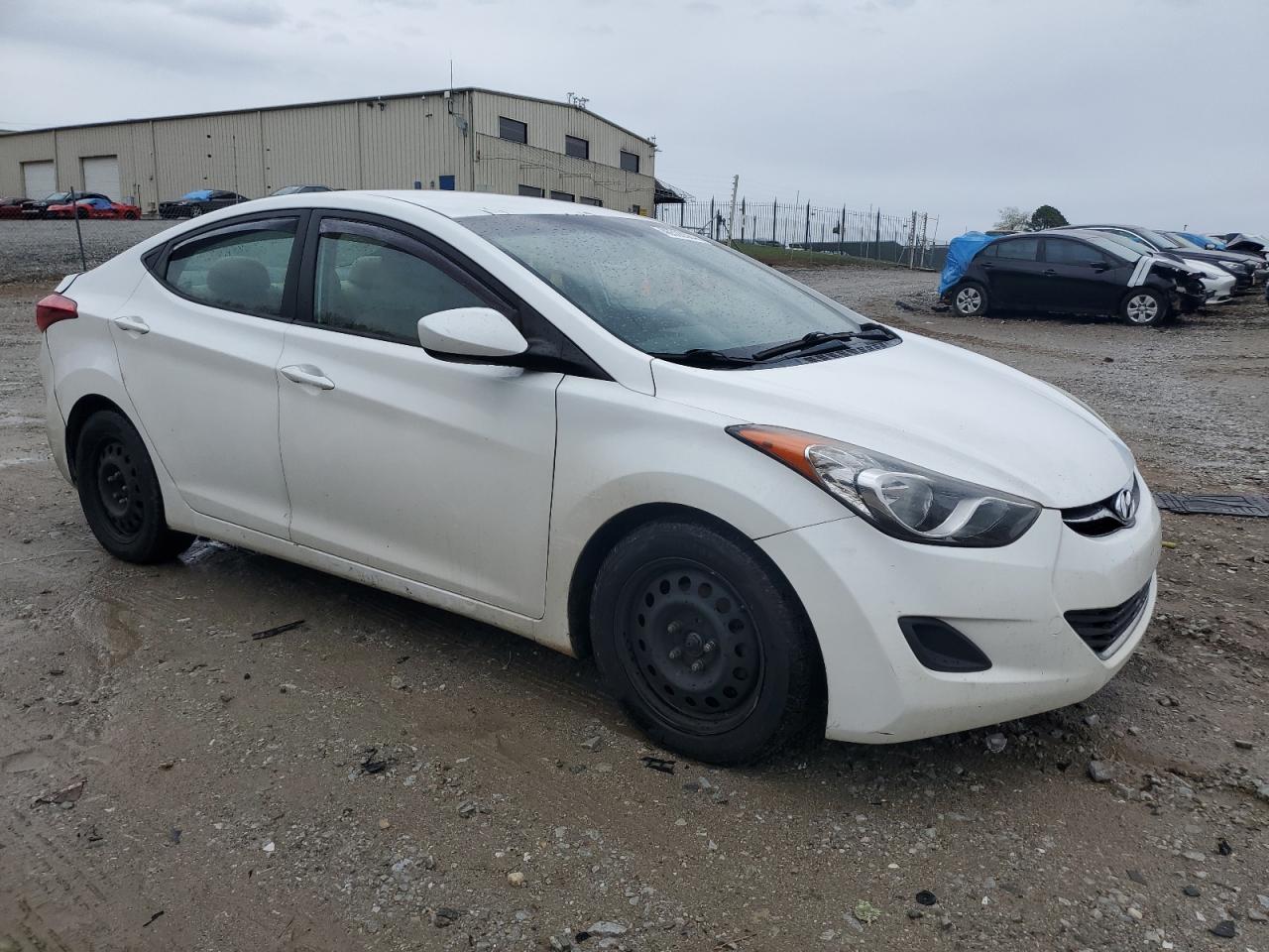 Photo 3 VIN: 5NPDH4AE0DH203278 - HYUNDAI ELANTRA 