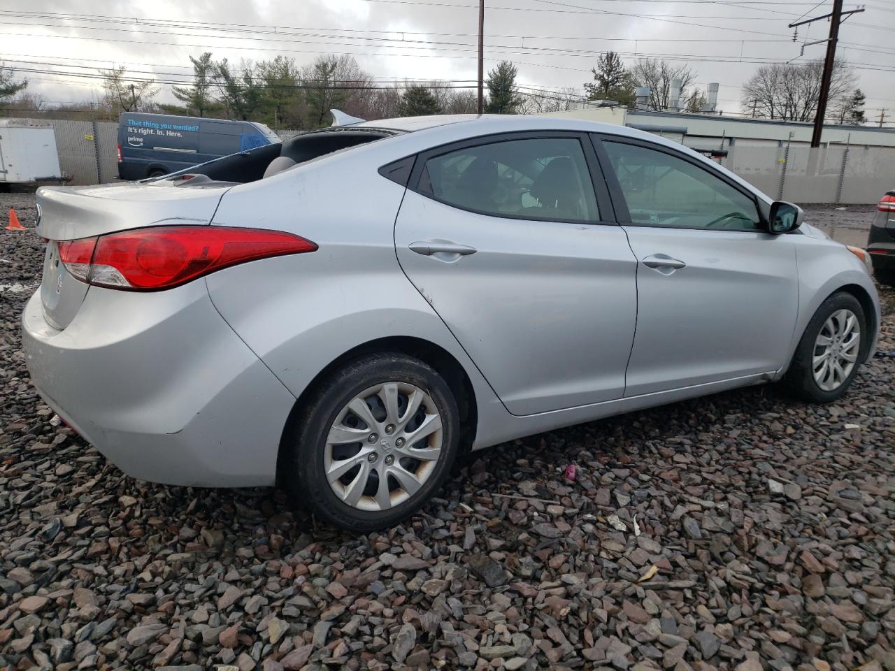 Photo 2 VIN: 5NPDH4AE0DH203684 - HYUNDAI ELANTRA 