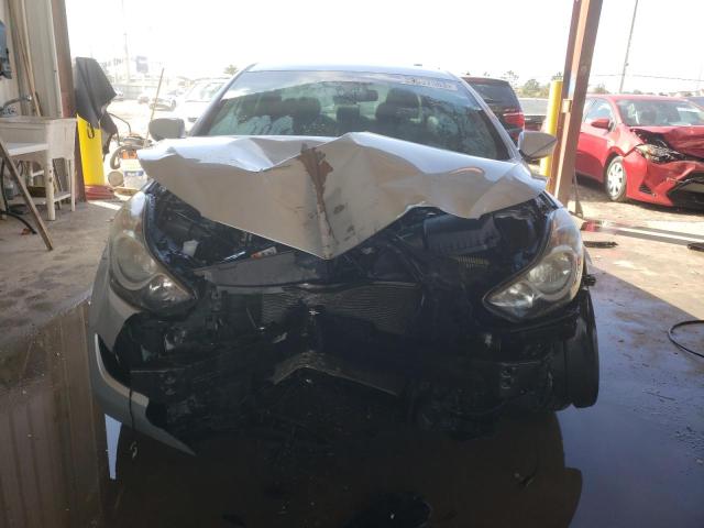 Photo 4 VIN: 5NPDH4AE0DH204883 - HYUNDAI ELANTRA 