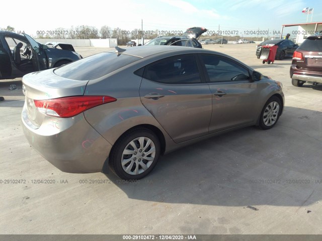 Photo 3 VIN: 5NPDH4AE0DH209825 - HYUNDAI ELANTRA 