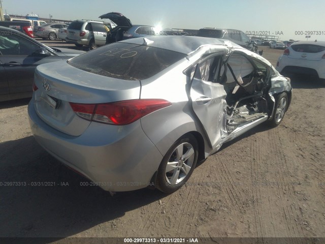 Photo 3 VIN: 5NPDH4AE0DH227418 - HYUNDAI ELANTRA 