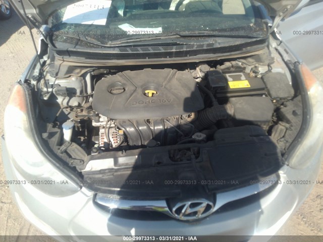 Photo 9 VIN: 5NPDH4AE0DH227418 - HYUNDAI ELANTRA 