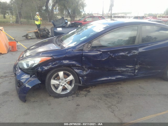 Photo 5 VIN: 5NPDH4AE0DH228620 - HYUNDAI ELANTRA 