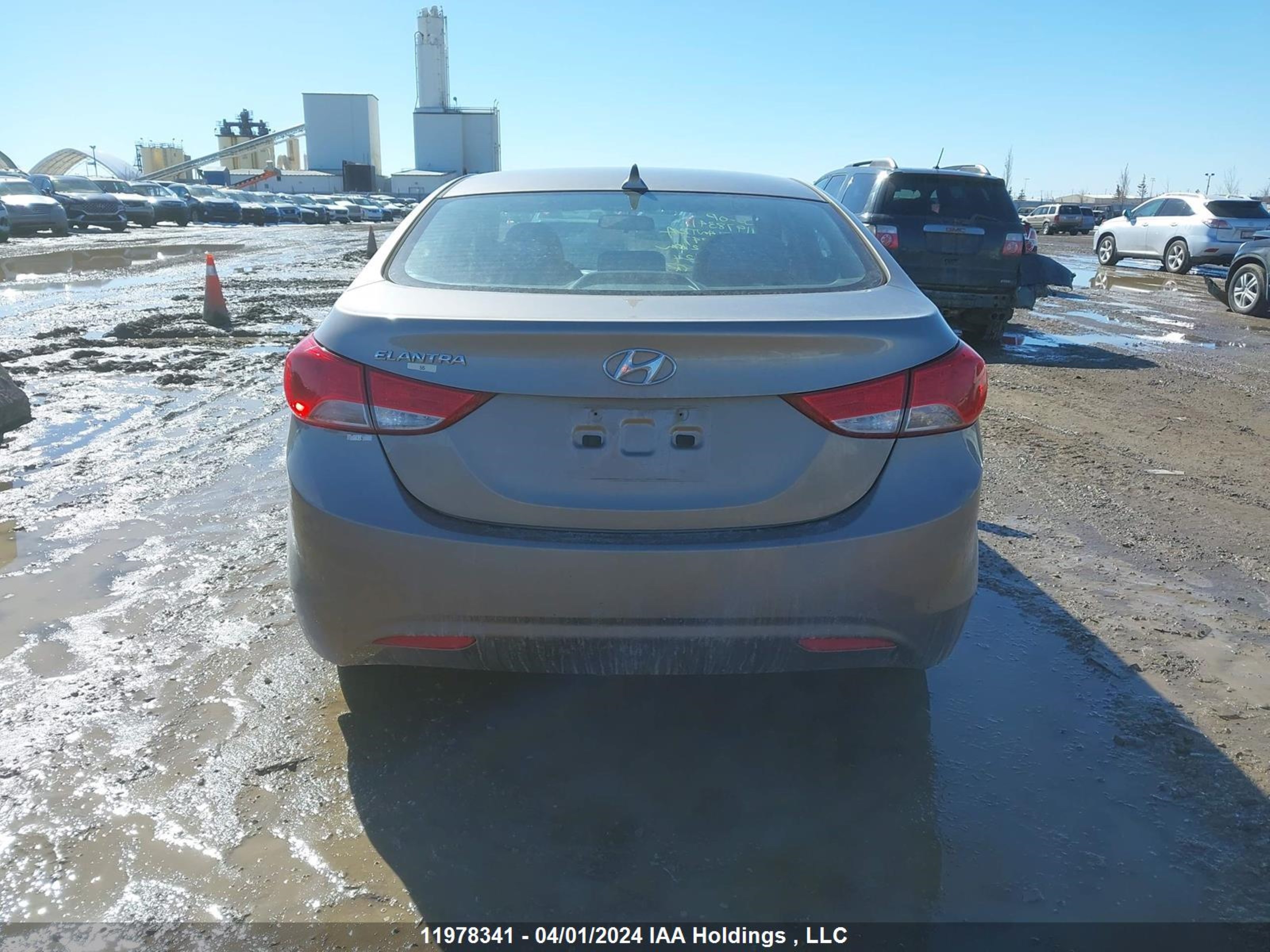 Photo 15 VIN: 5NPDH4AE0DH232747 - HYUNDAI ELANTRA 