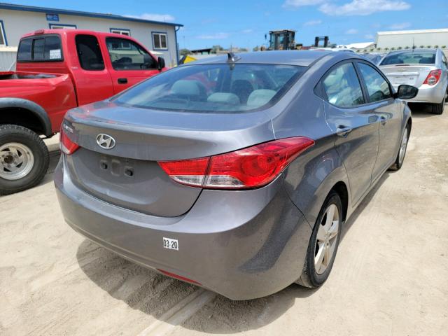 Photo 3 VIN: 5NPDH4AE0DH247880 - HYUNDAI ELANTRA GL 