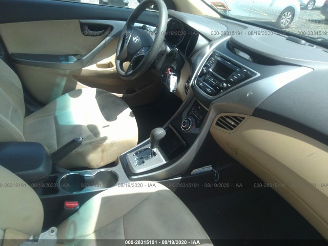 Photo 4 VIN: 5NPDH4AE0DH258071 - HYUNDAI ELANTRA 