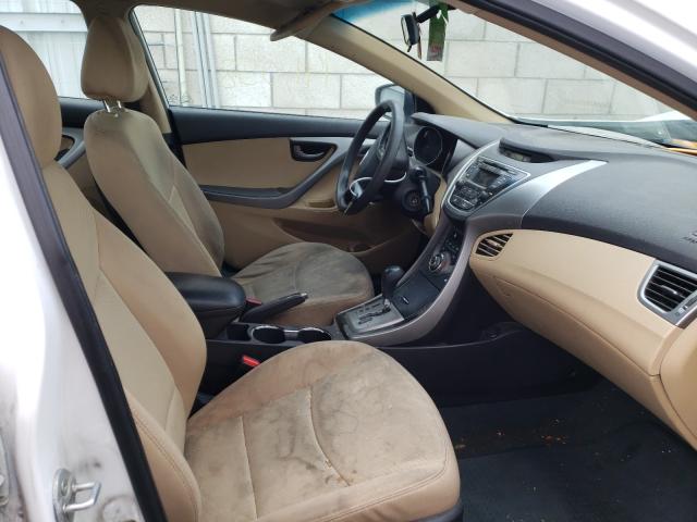 Photo 4 VIN: 5NPDH4AE0DH270270 - HYUNDAI ELANTRA GL 