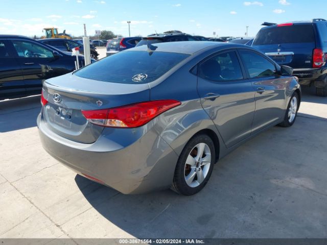 Photo 3 VIN: 5NPDH4AE0DH282161 - HYUNDAI ELANTRA 