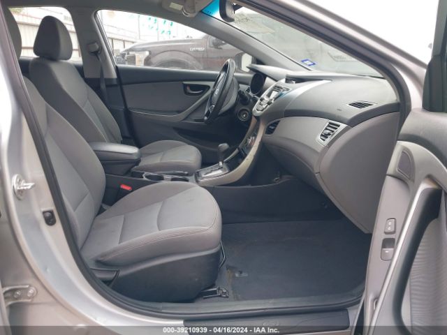 Photo 4 VIN: 5NPDH4AE0DH283603 - HYUNDAI ELANTRA 