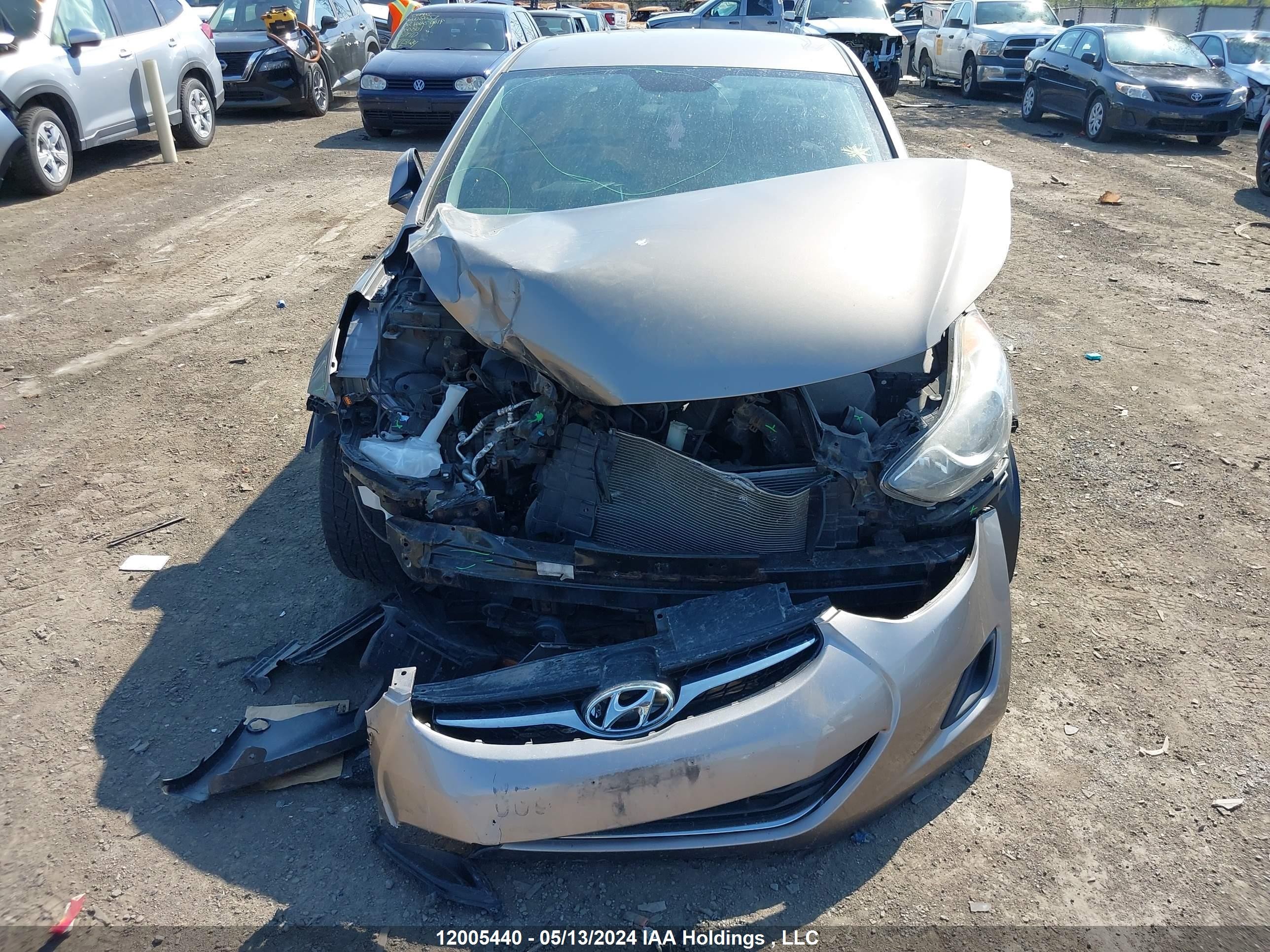 Photo 11 VIN: 5NPDH4AE0DH302683 - HYUNDAI ELANTRA 