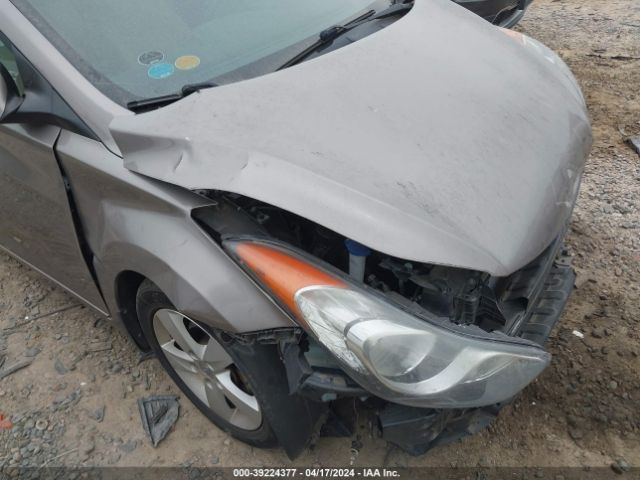 Photo 5 VIN: 5NPDH4AE0DH302960 - HYUNDAI ELANTRA 