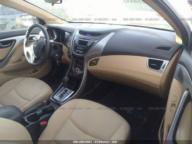 Photo 4 VIN: 5NPDH4AE0DH304238 - HYUNDAI ELANTRA 