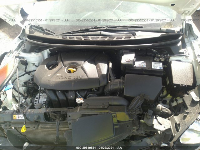 Photo 9 VIN: 5NPDH4AE0DH304238 - HYUNDAI ELANTRA 