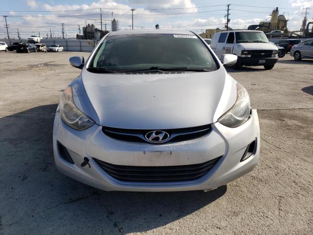 Photo 4 VIN: 5NPDH4AE0DH335683 - HYUNDAI ELANTRA 