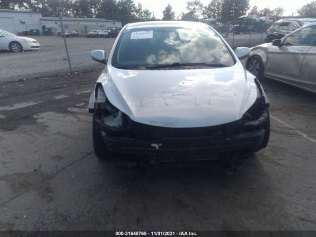 Photo 5 VIN: 5NPDH4AE0DH335697 - HYUNDAI ELANTRA 