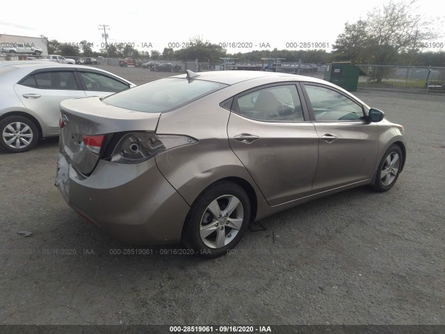 Photo 3 VIN: 5NPDH4AE0DH340804 - HYUNDAI ELANTRA 