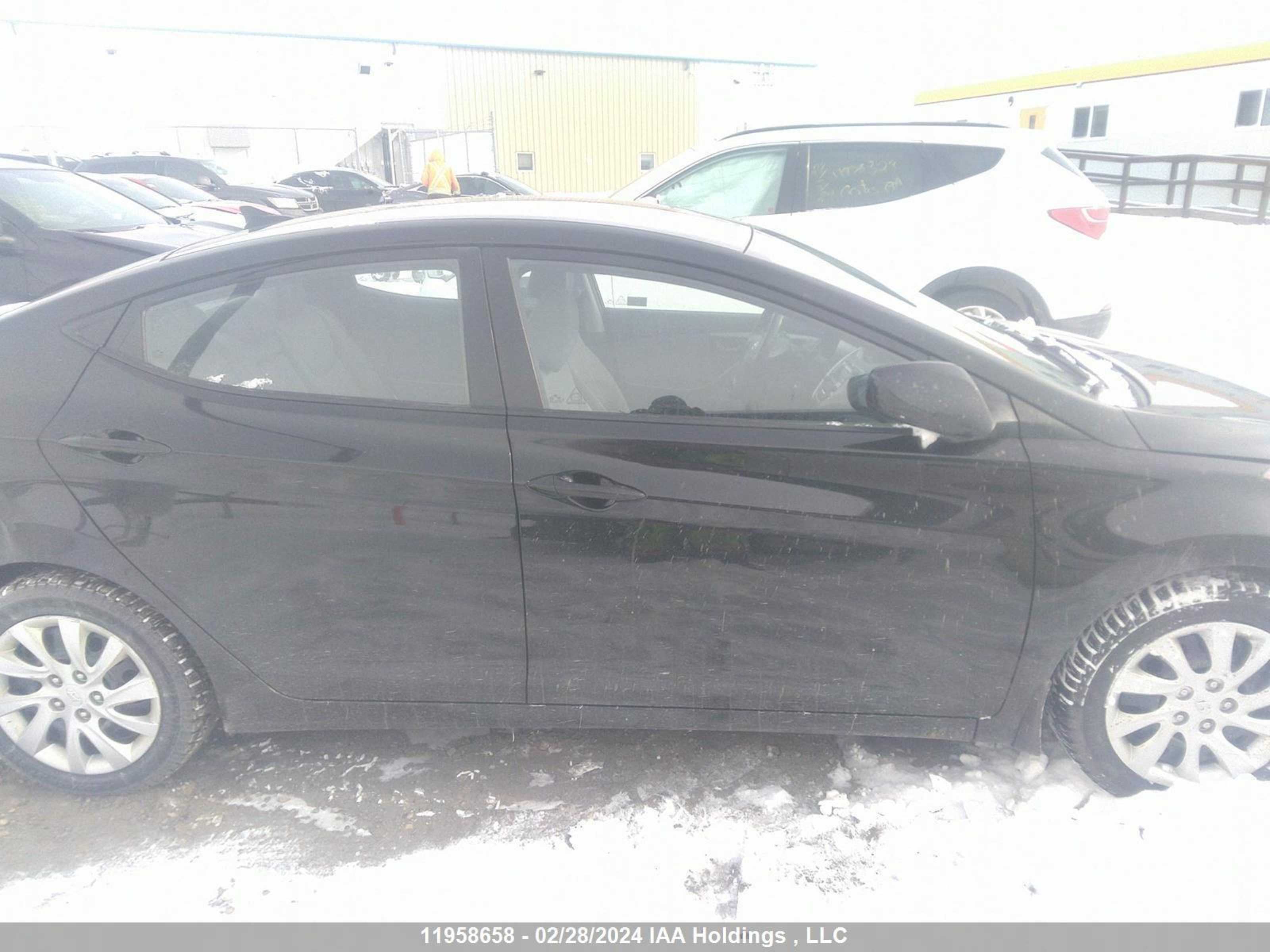 Photo 12 VIN: 5NPDH4AE0DH349048 - HYUNDAI ELANTRA 