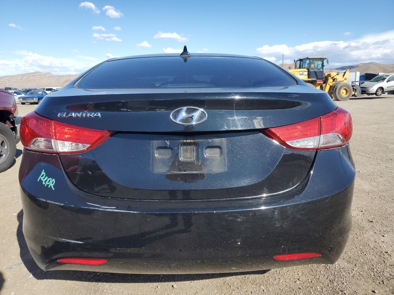 Photo 5 VIN: 5NPDH4AE0DH356789 - HYUNDAI ELANTRA 