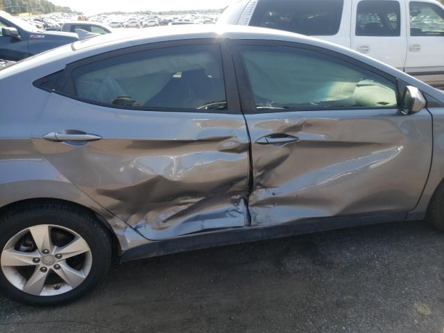 Photo 8 VIN: 5NPDH4AE0DH358400 - HYUNDAI ELANTRA 