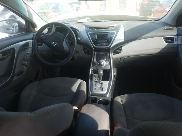 Photo 8 VIN: 5NPDH4AE0DH372636 - HYUNDAI ELANTRA 