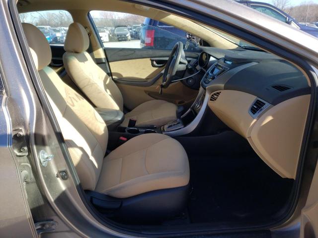 Photo 4 VIN: 5NPDH4AE0DH372717 - HYUNDAI ELANTRA GL 