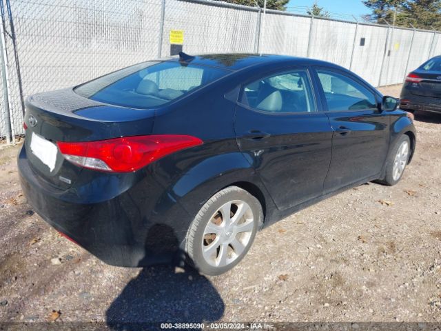 Photo 3 VIN: 5NPDH4AE0DH374239 - HYUNDAI ELANTRA 