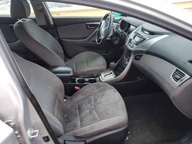 Photo 4 VIN: 5NPDH4AE0DH375049 - HYUNDAI ELANTRA GL 