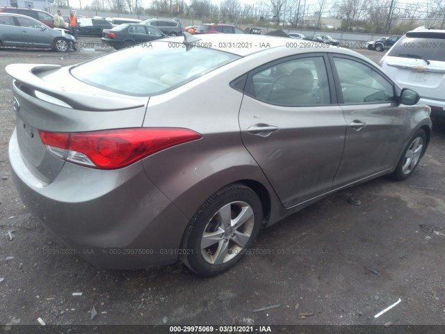 Photo 3 VIN: 5NPDH4AE0DH379554 - HYUNDAI ELANTRA 