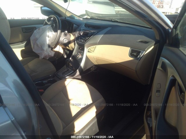 Photo 4 VIN: 5NPDH4AE0DH383698 - HYUNDAI ELANTRA 