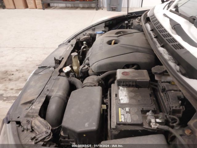 Photo 9 VIN: 5NPDH4AE0DH384530 - HYUNDAI ELANTRA 