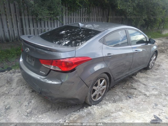 Photo 3 VIN: 5NPDH4AE0DH385399 - HYUNDAI ELANTRA 