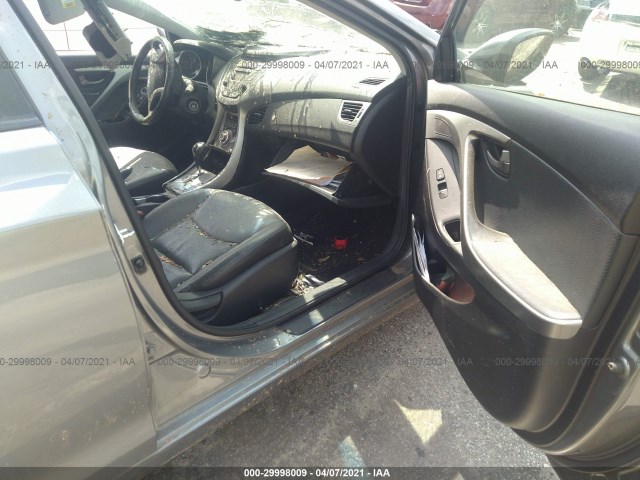 Photo 4 VIN: 5NPDH4AE0DH399058 - HYUNDAI ELANTRA 