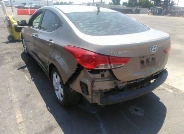 Photo 2 VIN: 5NPDH4AE0DH402105 - HYUNDAI ELANTRA 