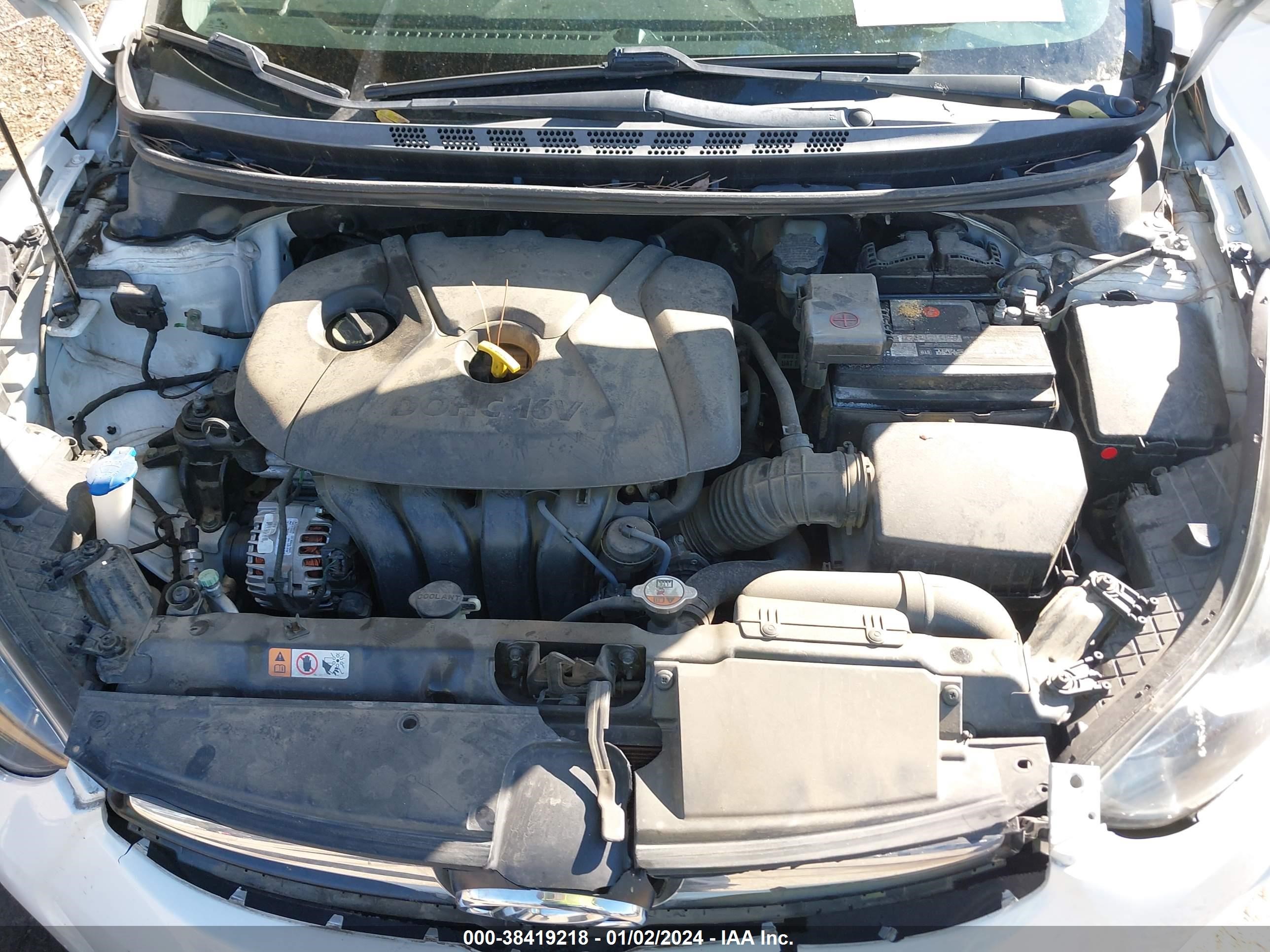 Photo 9 VIN: 5NPDH4AE0DH427201 - HYUNDAI ELANTRA 